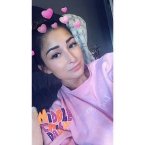 Meet your Posher, Olivia